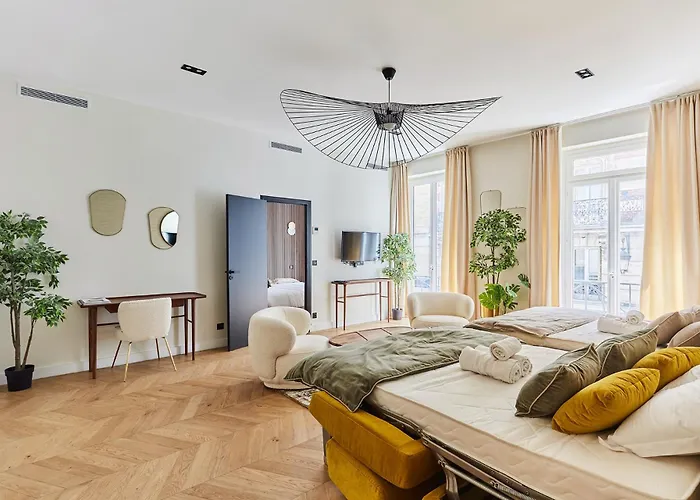 Apartement Place Vendome By Studioprestige